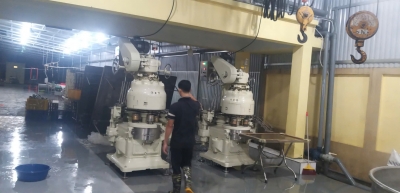 Trọng Nghĩa giao và lắp đặt hai máy ghép mí Canco-400